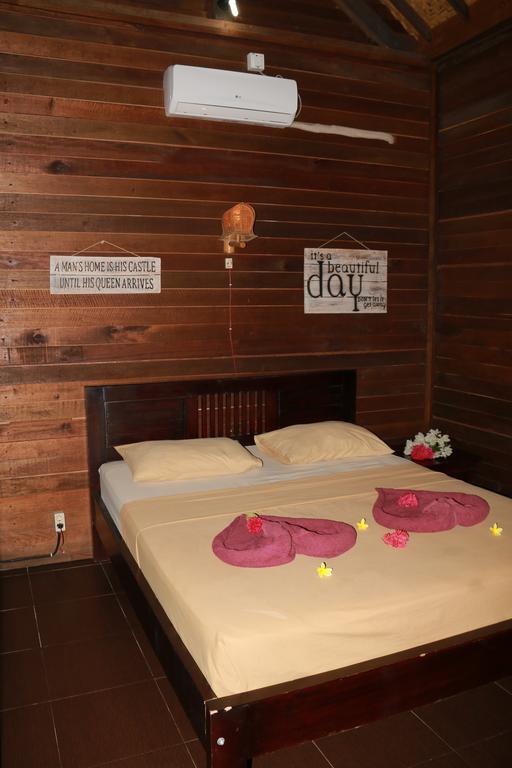 Alexyane Paradise Bungalow กีลีตราวางัน ภายนอก รูปภาพ