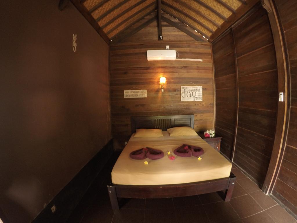 Alexyane Paradise Bungalow กีลีตราวางัน ภายนอก รูปภาพ