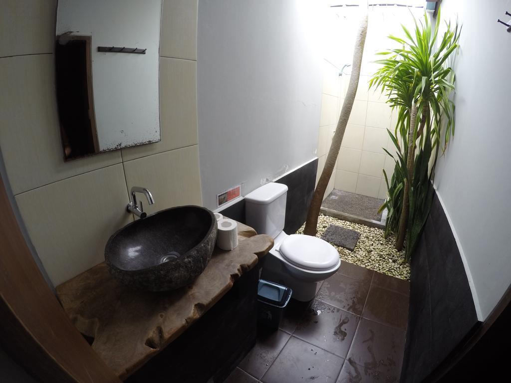 Alexyane Paradise Bungalow กีลีตราวางัน ภายนอก รูปภาพ