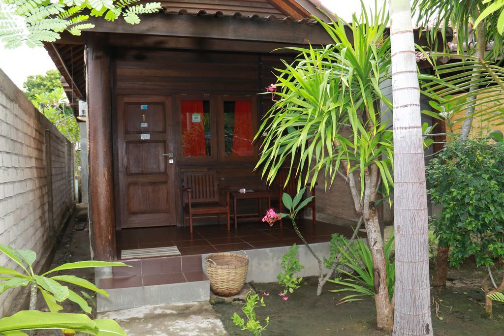Alexyane Paradise Bungalow กีลีตราวางัน ภายนอก รูปภาพ