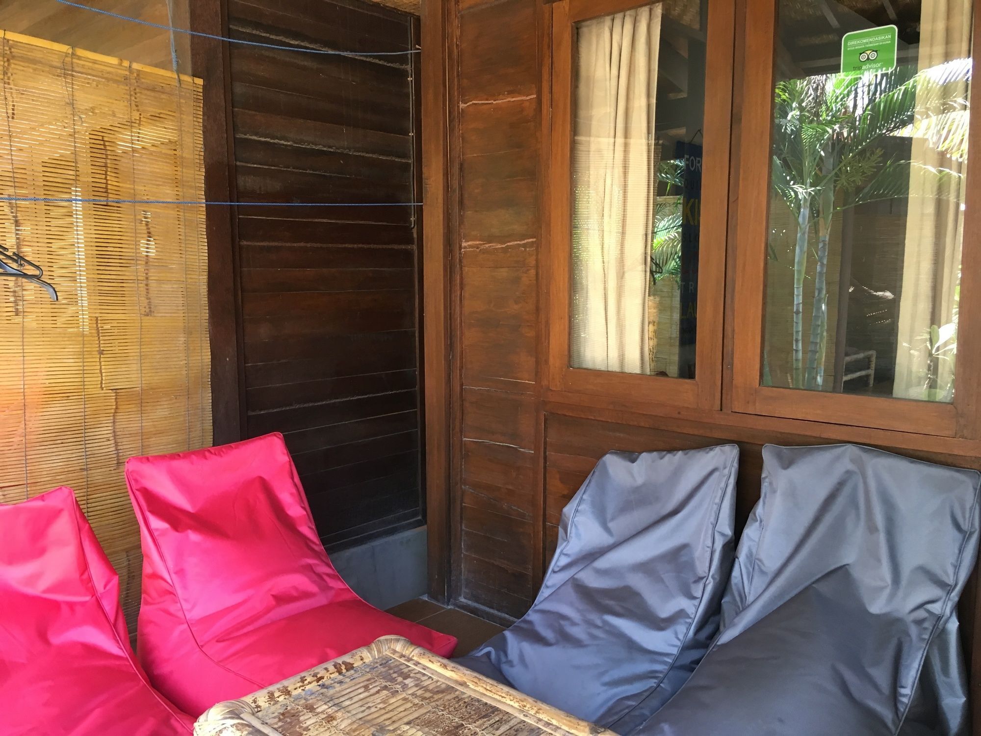 Alexyane Paradise Bungalow กีลีตราวางัน ภายนอก รูปภาพ